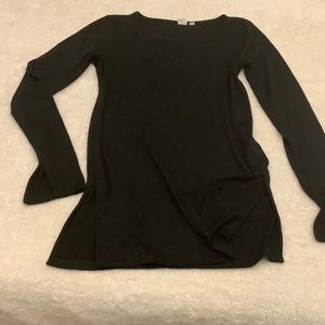 Gap V-Neck Knit Top